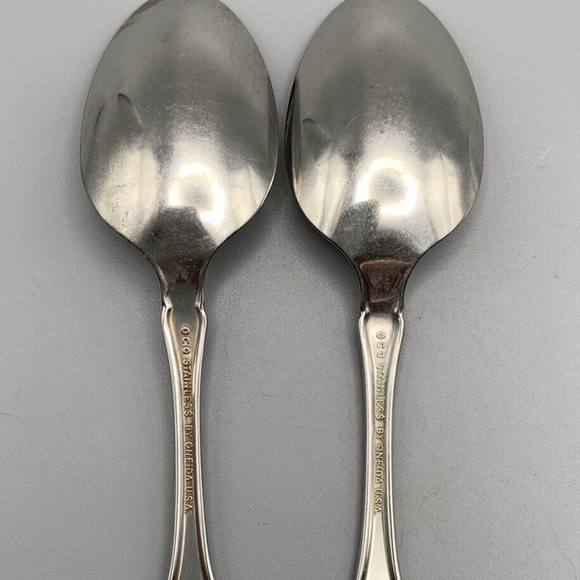 8 pc. Oneida CLASSIC MOOD DEAUVILLE PRESCOTT Flatware Stainless 2 Table Settings - Picture 5 of 12